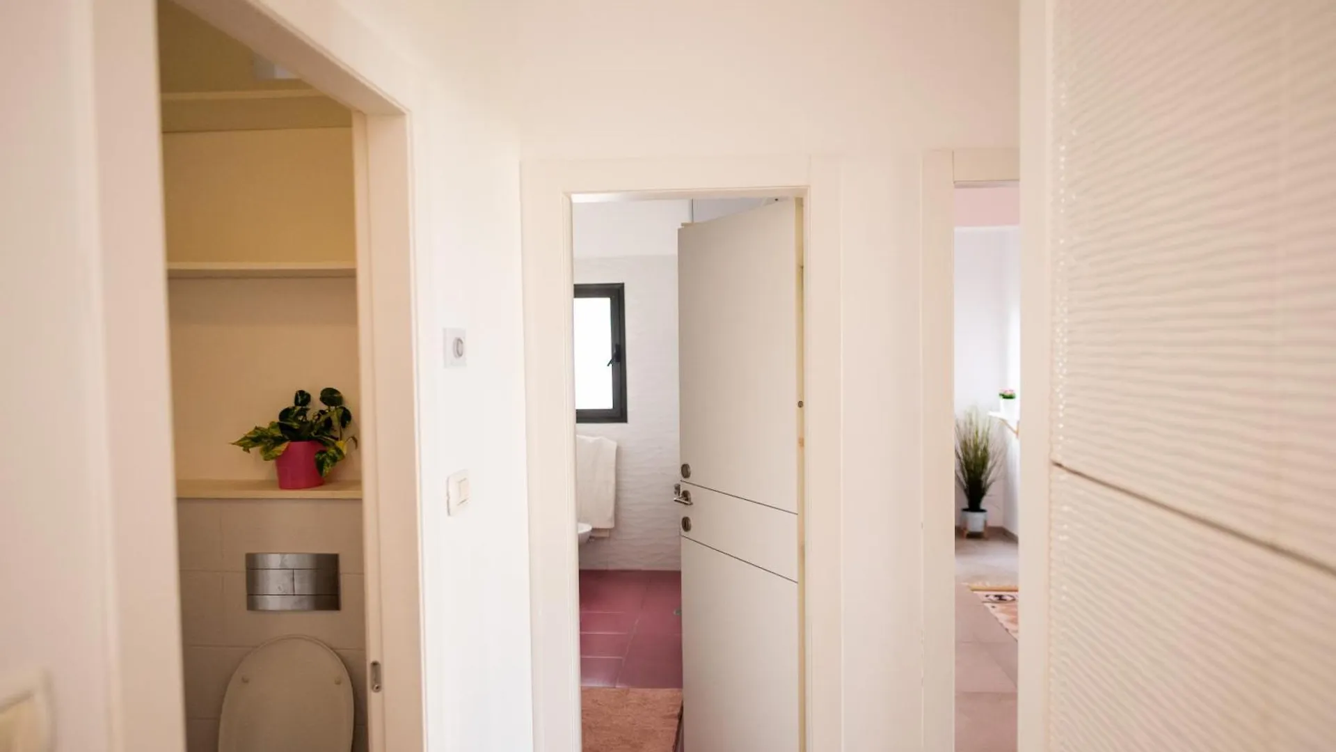 Beachside Spacious 2Br Family Home Haifa Apartment