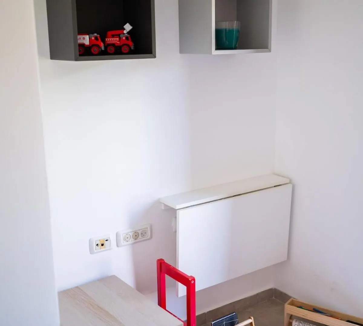 Beachside Spacious 2Br Family Home Haifa